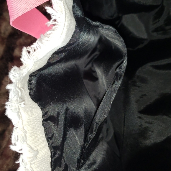 Victorias Secret Beach Weekender Tote with Pom Pom - Picture 11 of 16